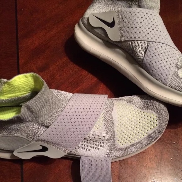 RunNatural Nike Running Free & Flexible  Shoes - Picture 7 of 10